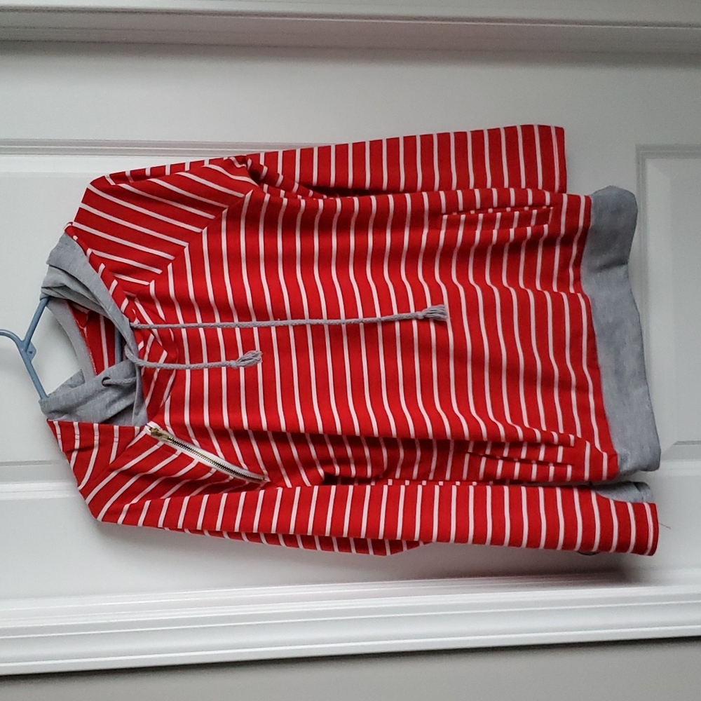 Red and White Striped Hoodie with Zipper Detail and Double Hood